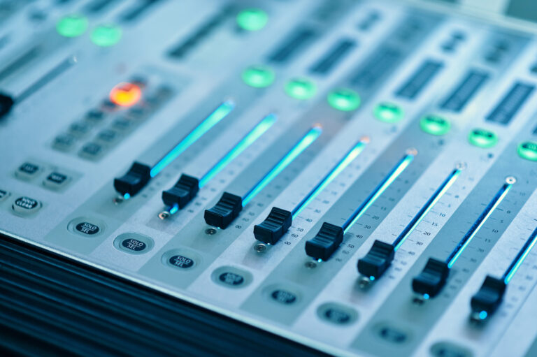 Gain vs Volume: What’s the Difference? (FL Studio Guide)